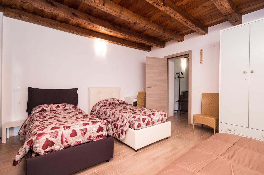 Broglia House Apartamento
